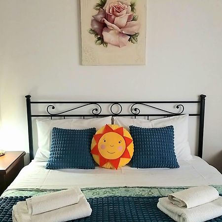 Amico Del Sole Bed and Breakfast Rom Exteriör bild